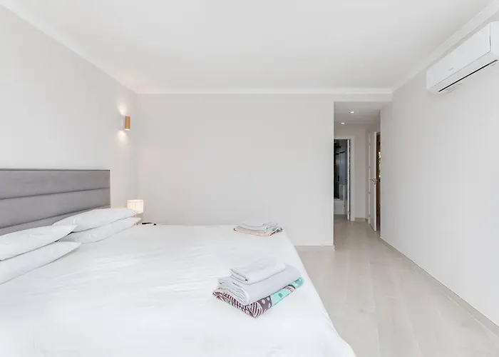 Apartment Amazing 4 Bed Beachfront Dominion Rdr358 *