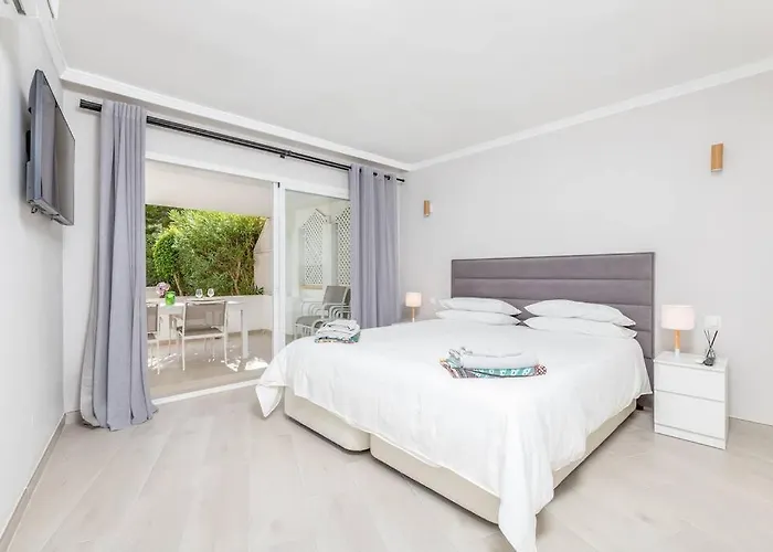 Amazing 4 Bed Beachfront Dominion Rdr358 Apartment *