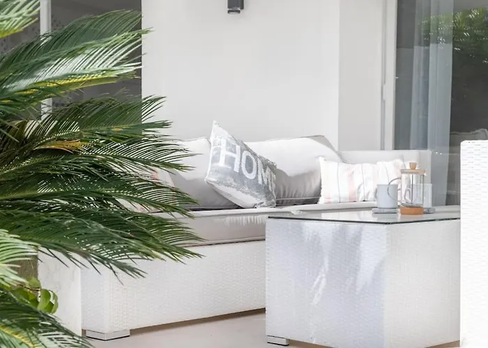 Amazing 4 Bed Beachfront Dominion Rdr358 Apartamento Estepona