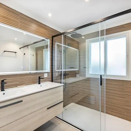 Amazing 4 Bed Beachfront Dominion Rdr358 Apartman *